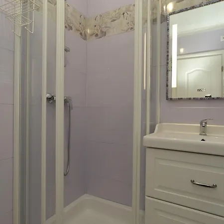 Apartments Marija 1648 Πόρετς