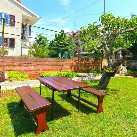 Apartments Marija 1648 Daire